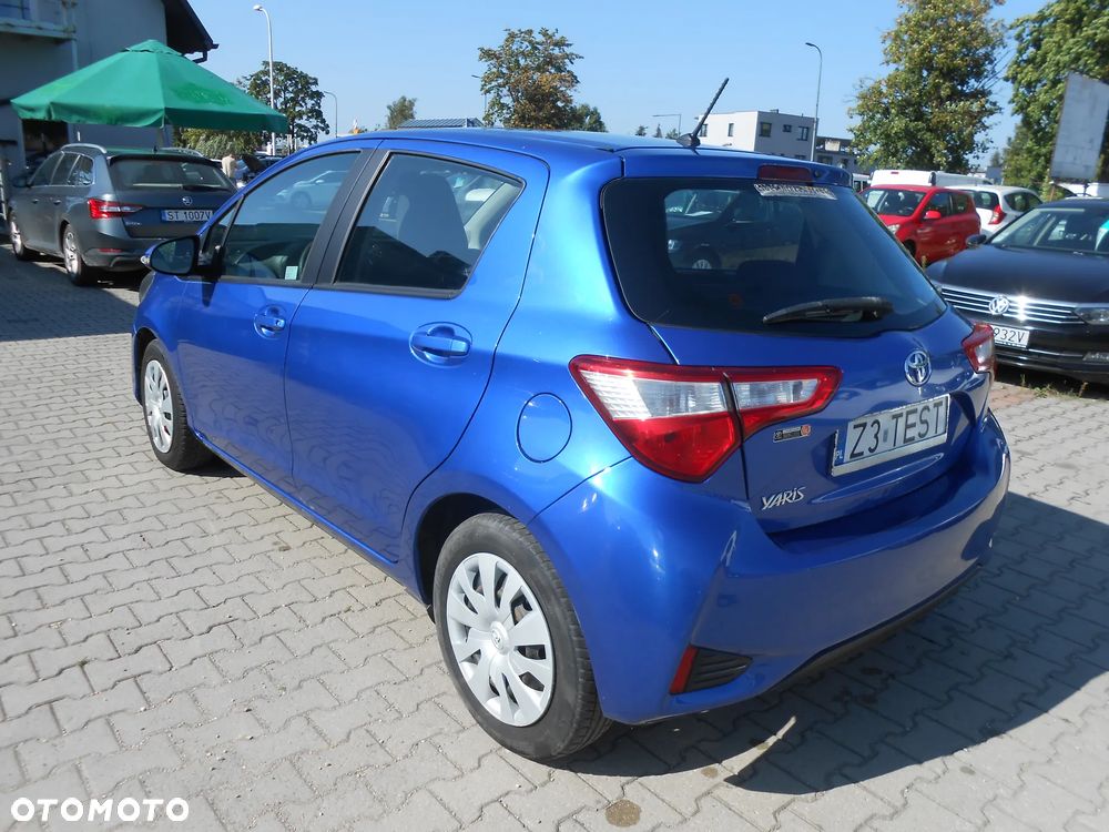 Toyota Yaris 1.0 Life EU6 - 6