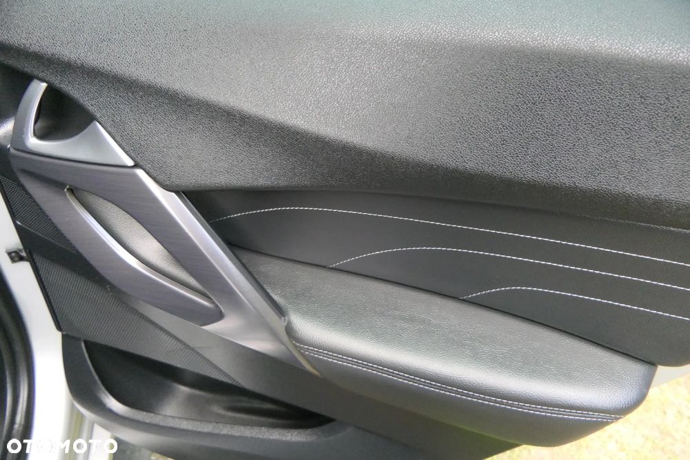 Citroën DS5 1.6 BlueHDi SoChic - 23