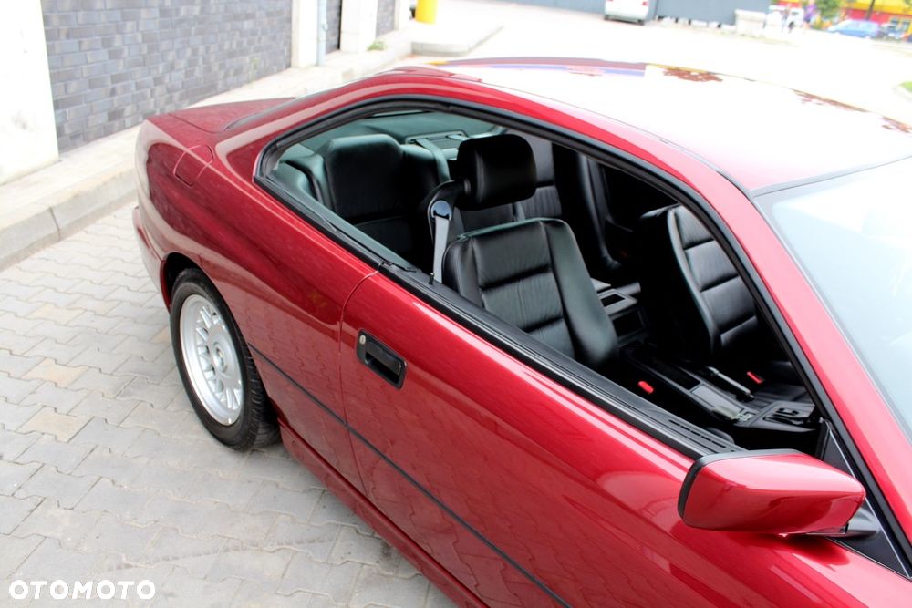 BMW Seria 8 - 22