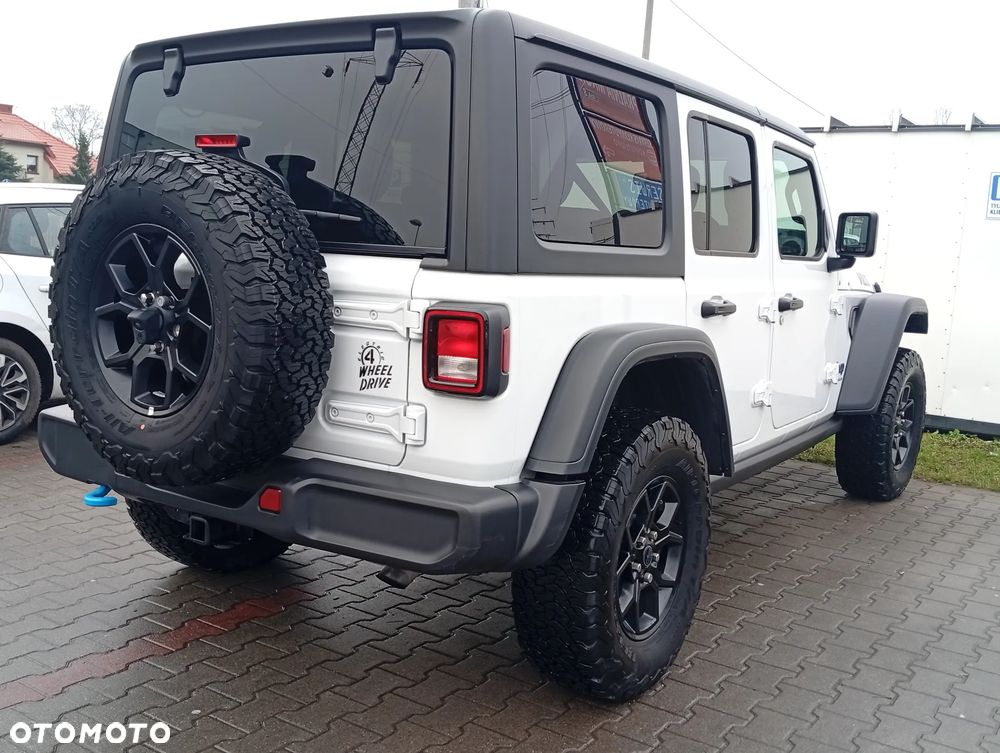 Jeep Wrangler - 10