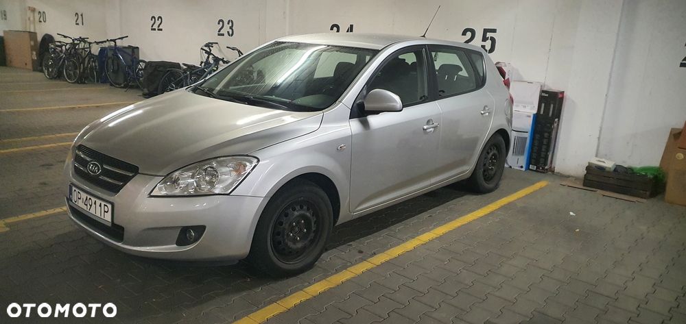 Kia Ceed 1.6 Comfort - 4