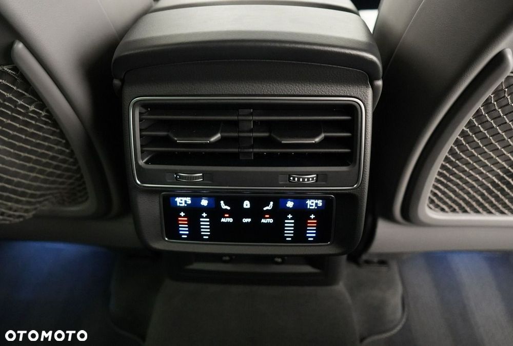 Audi Q8 - 17