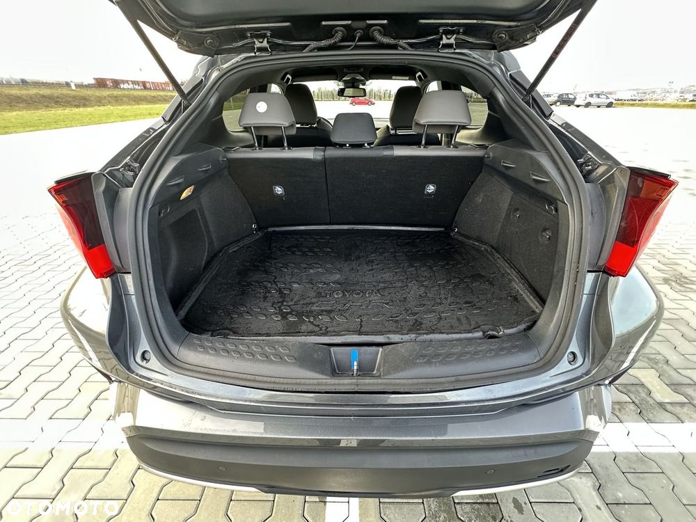 Toyota C-HR 2.0 Hybrid Executive - 17