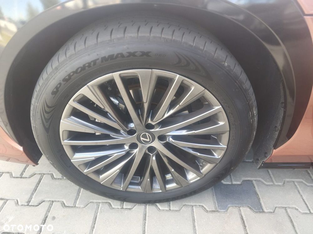 Lexus RZ 500e 77kWh Omotenashi DIRECT4 - 9