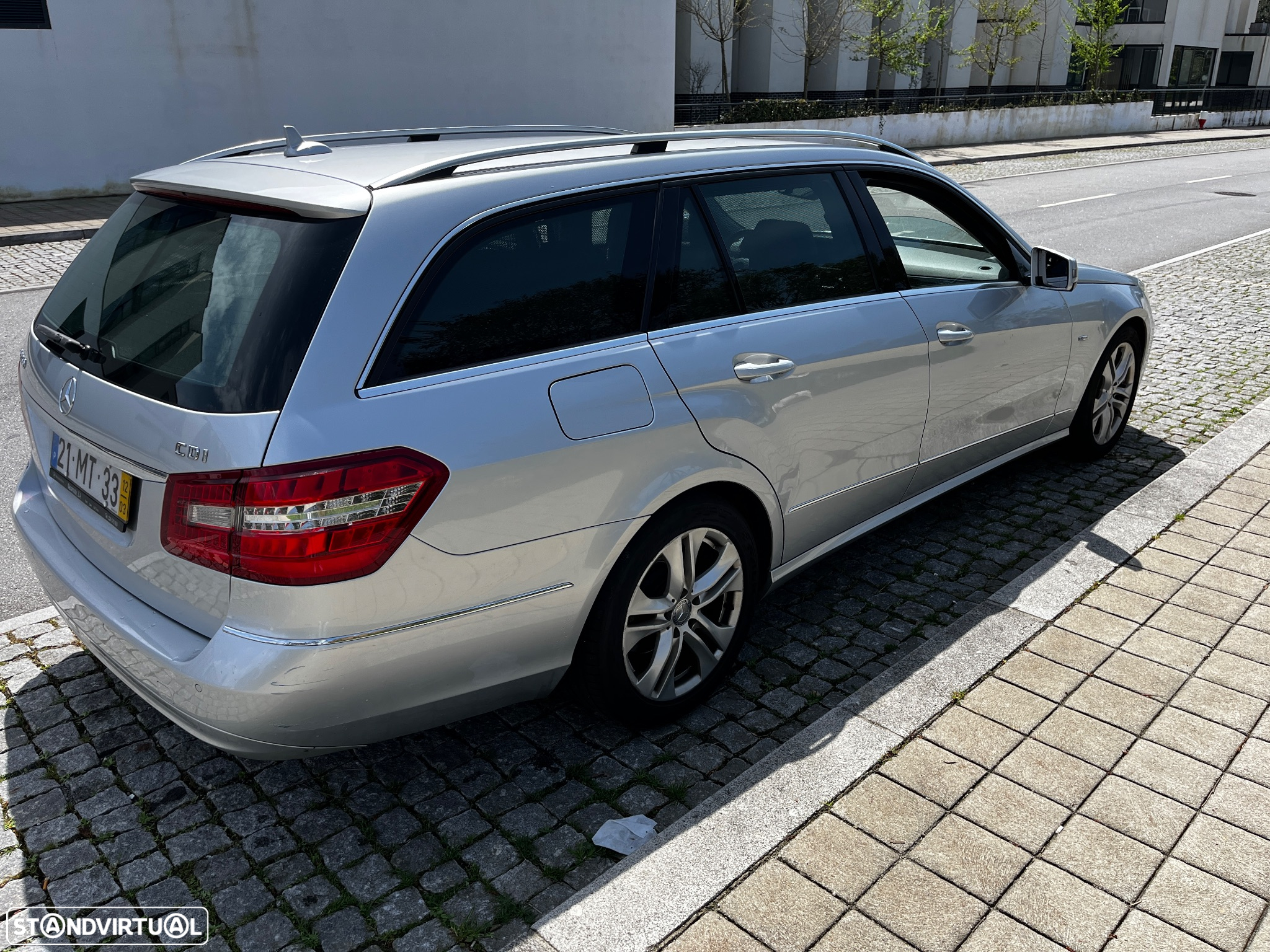 Mercedes-Benz E 250 CDi Avantgarde BlueEfficiency Auto. - 2
