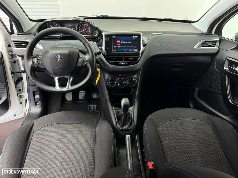 Peugeot 208 1.2 PureTech Style - 12
