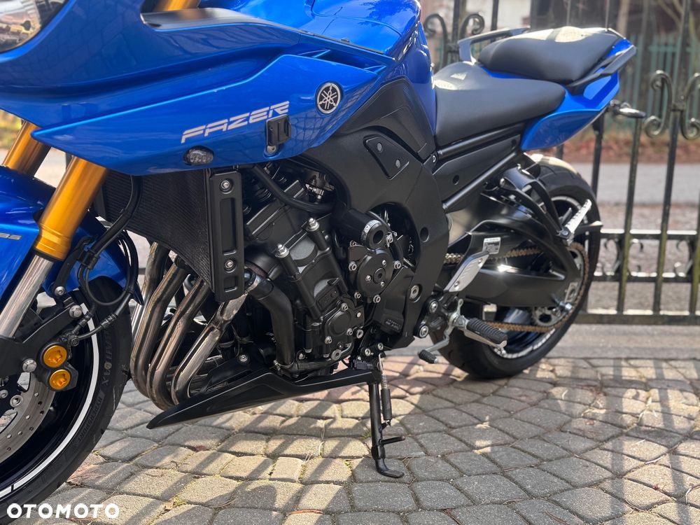 Yamaha FZ8 - 17