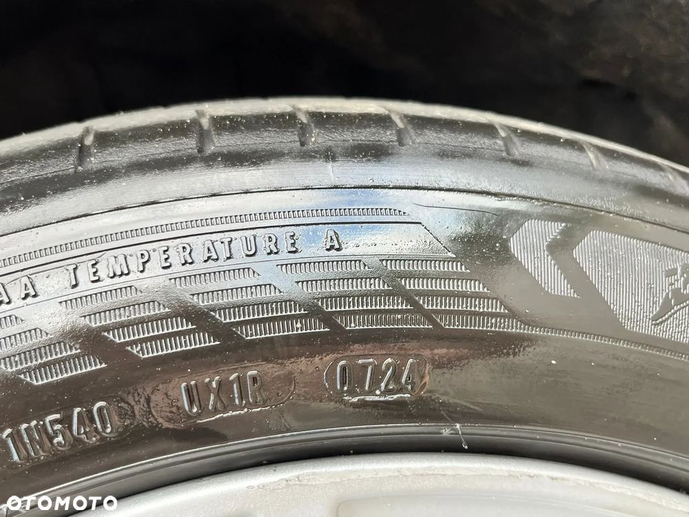BMW Seria 3 318d mHEV - 31