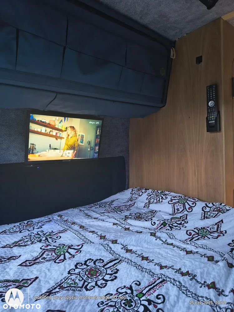 Mercedes-Benz Sprinter - 16