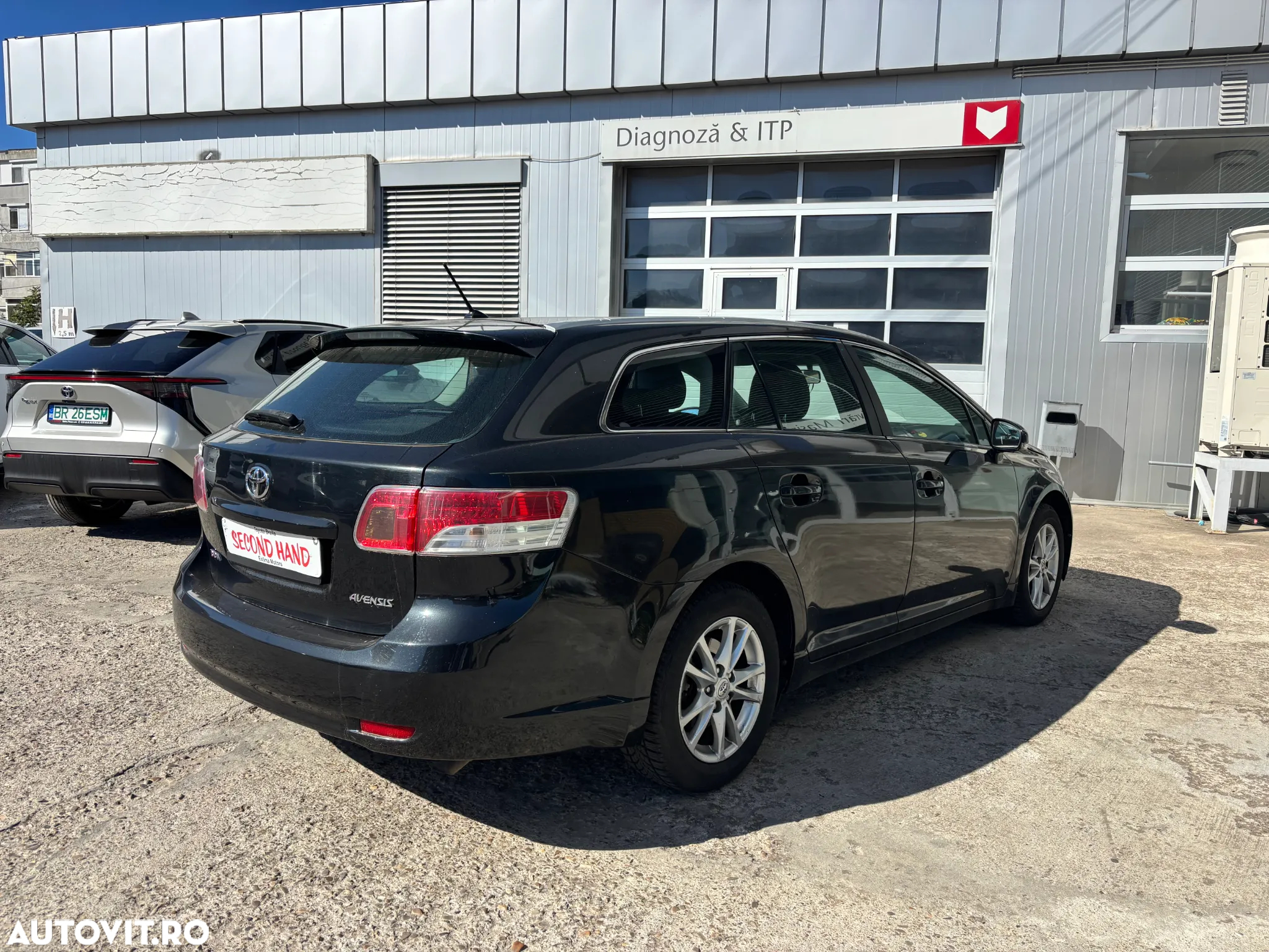 Toyota Avensis 2.0 D-4D Executive - 4