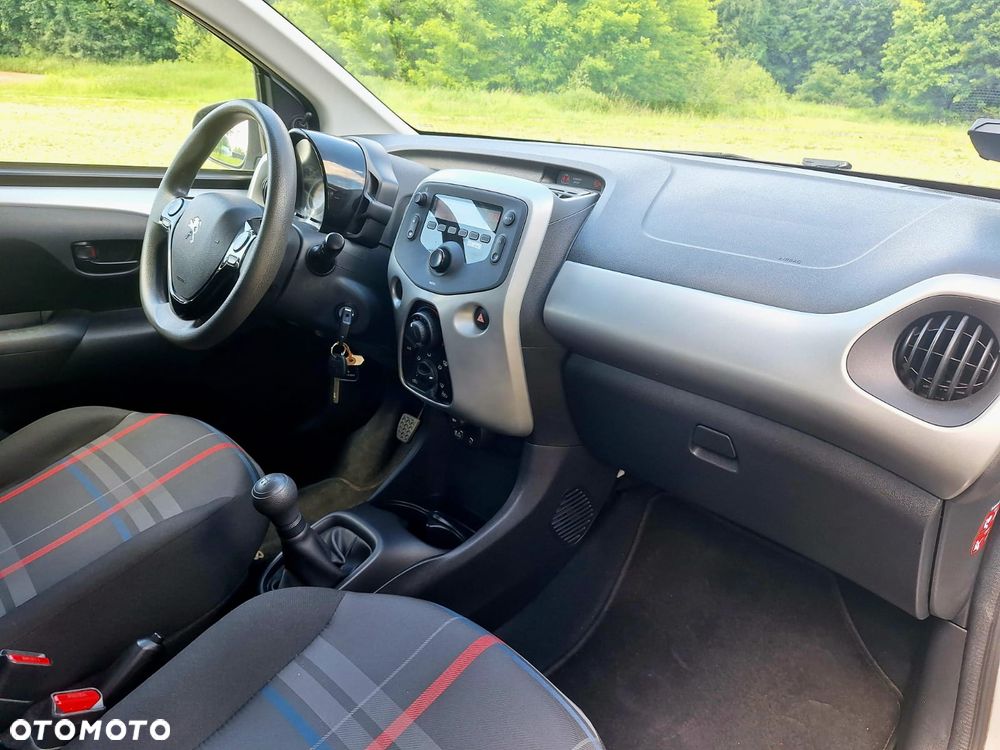 Peugeot 108 - 8