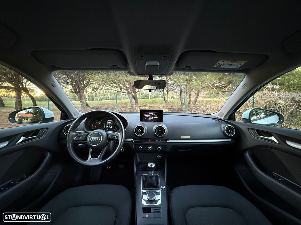 Audi A3 Sportback 30 TDI - 3
