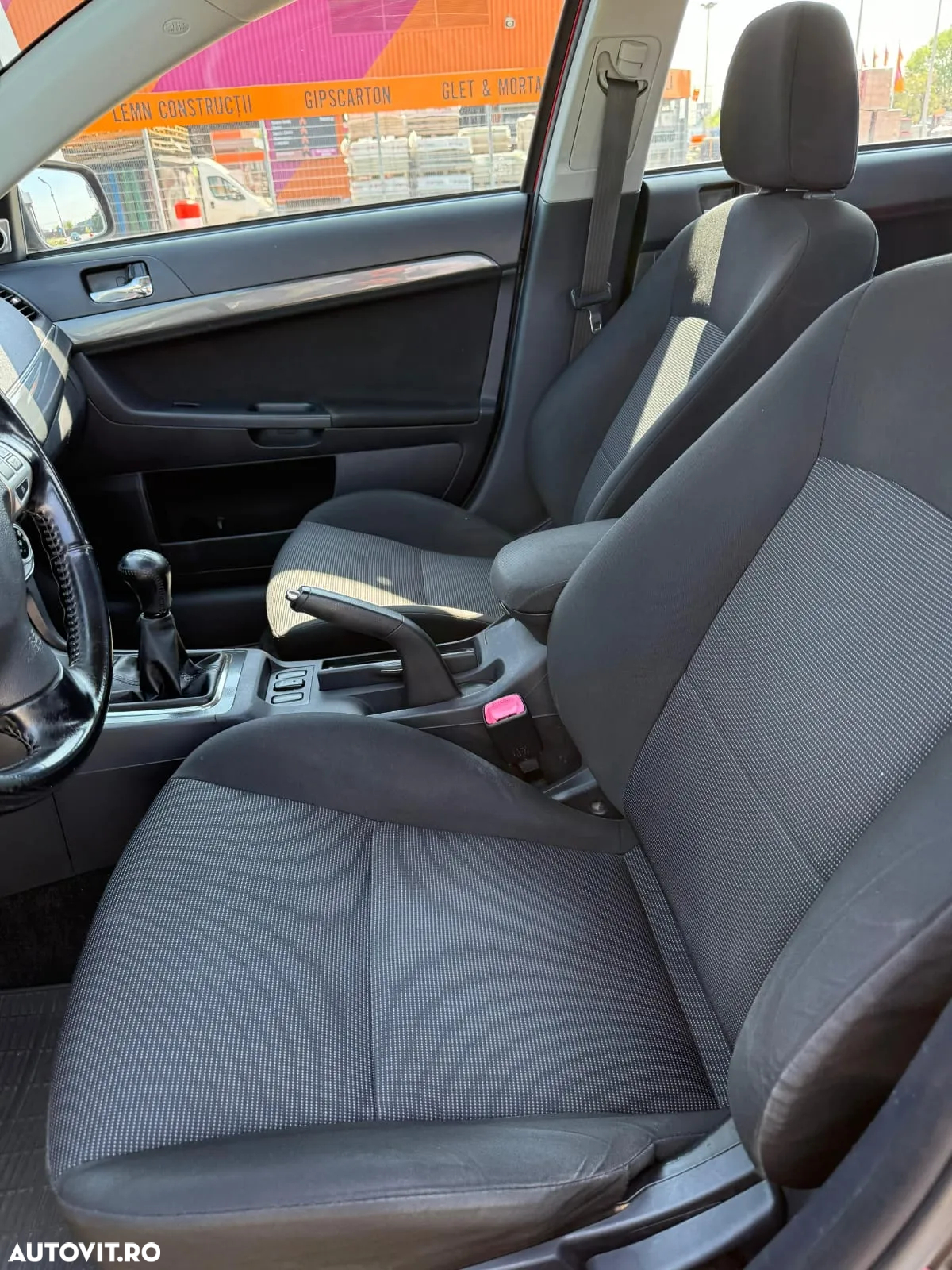 Mitsubishi Lancer 1.8 Intense - 13