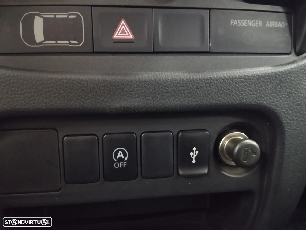 Mitsubishi L200 2.4 DI-D CD Space Cab Invite 2WD - 17