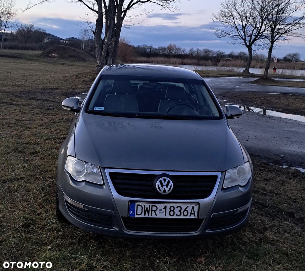 Volkswagen Passat 2.0 TSI Sportline - 2