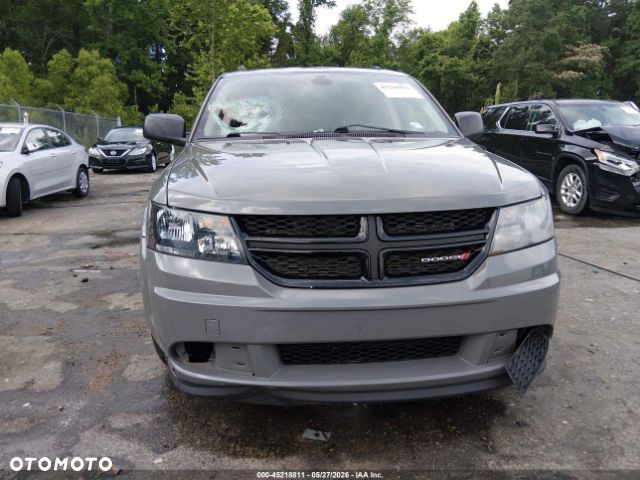 Dodge Journey - 8