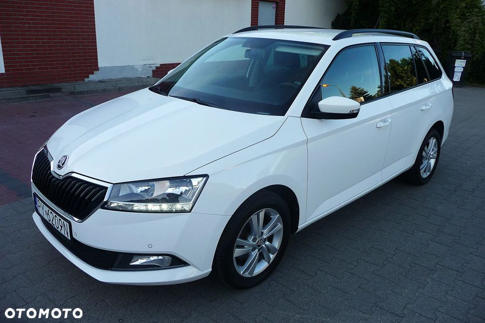 Skoda Fabia 1.0 TSI Ambition - 1