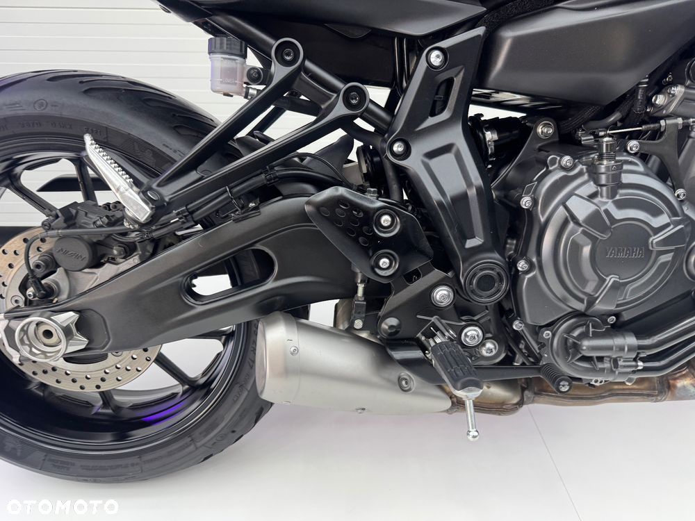 Yamaha MT - 28