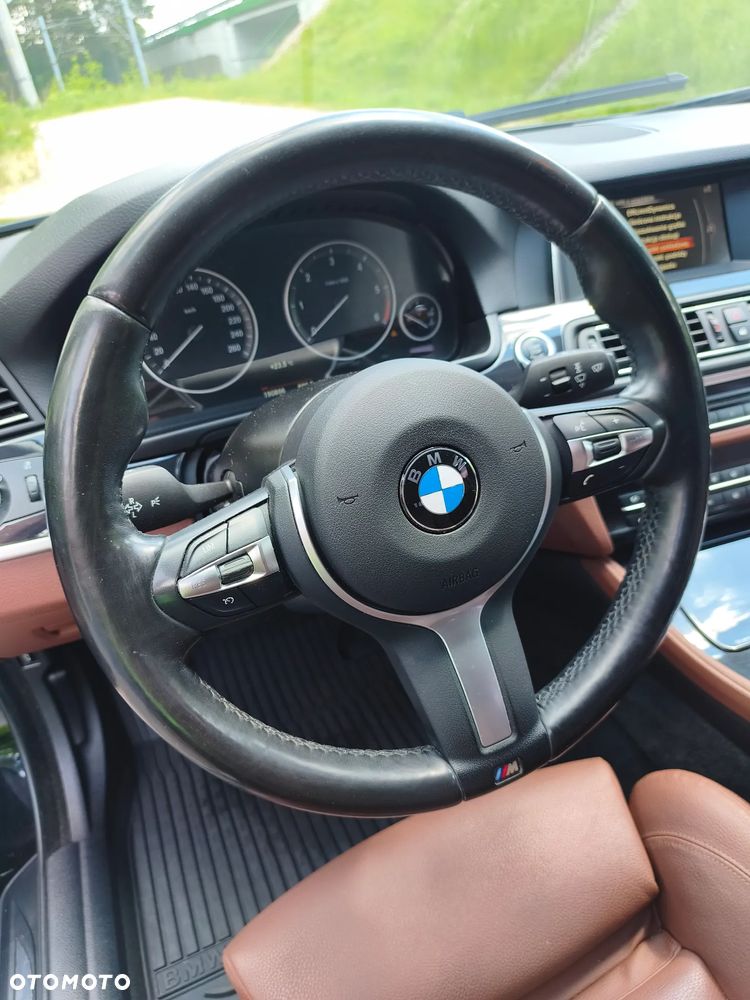 BMW Seria 5 520d - 24