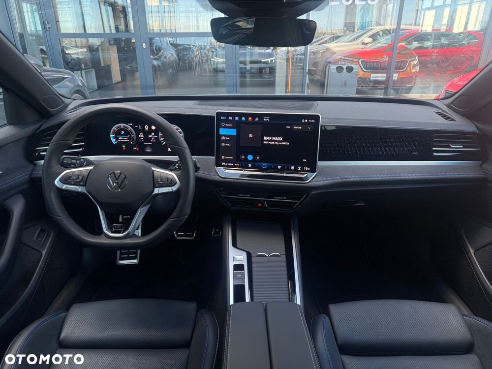 Volkswagen Passat Variant 2.0 TDI SCR 4Mot R-Line Plus DSG - 16