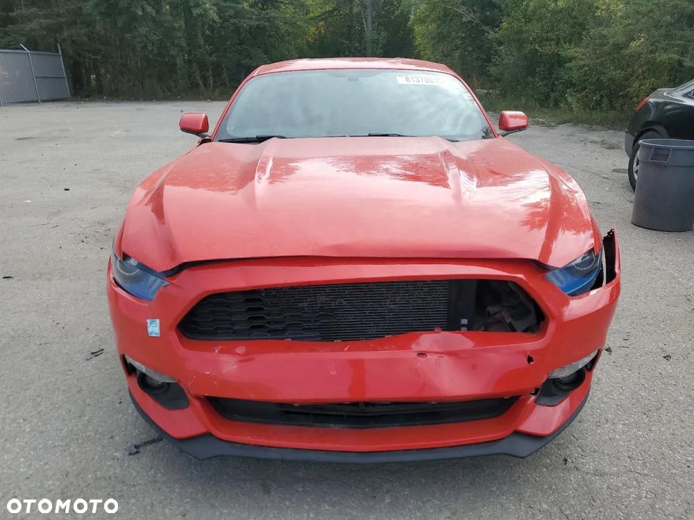 Ford Mustang - 5