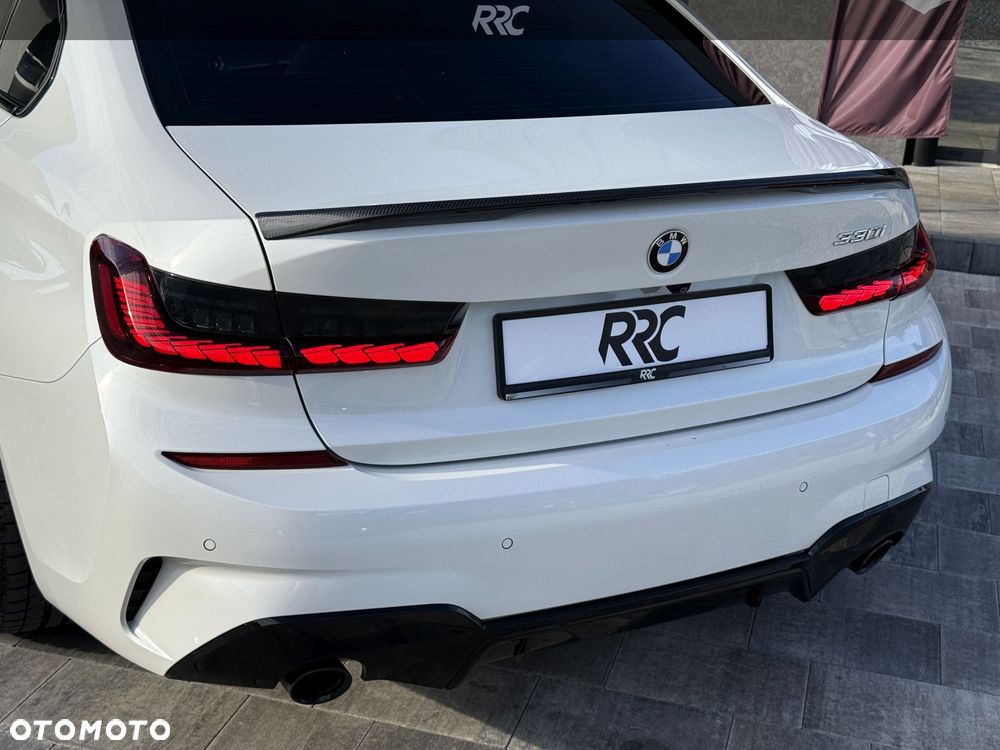 BMW Seria 3 330i M Sport - 22