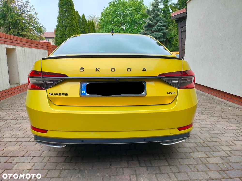 Skoda Superb 2.0 TDI SCR 4x4 Sportline DSG - 9