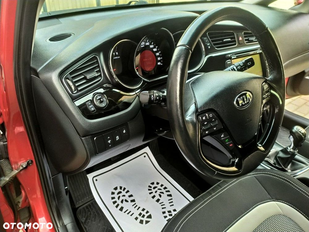 Kia Ceed 1.6 GDI Business Line - 15