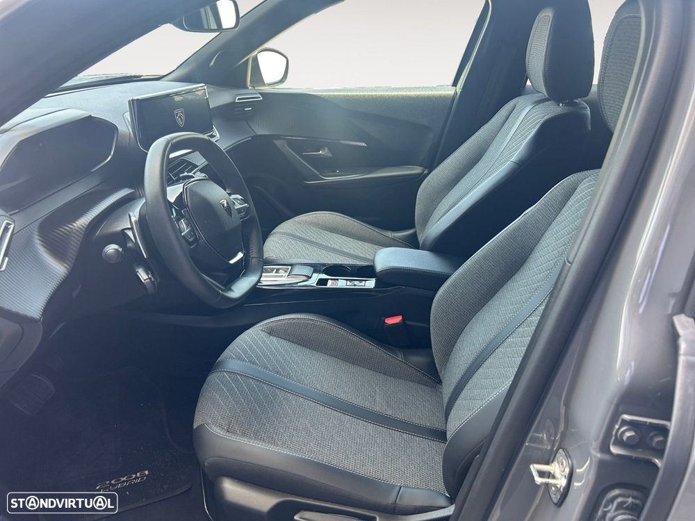Peugeot 2008 - 9