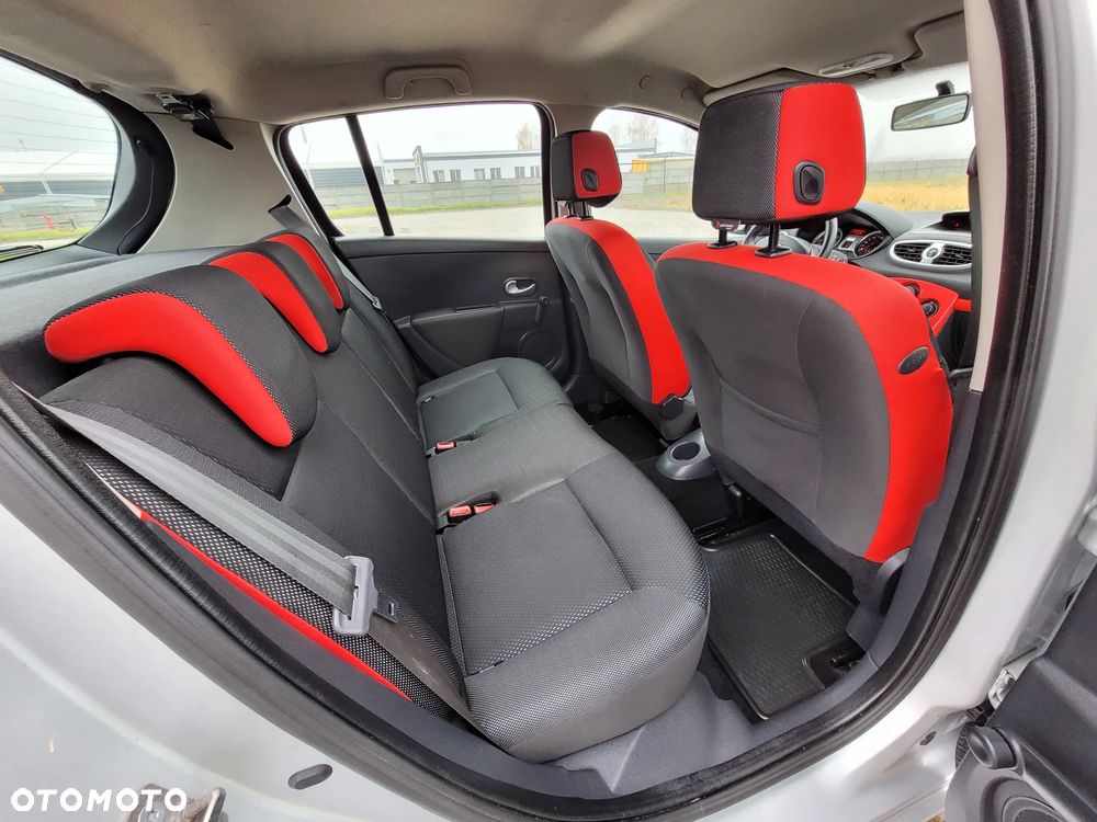 Renault Clio 1.2 16V Rip Curl - 17