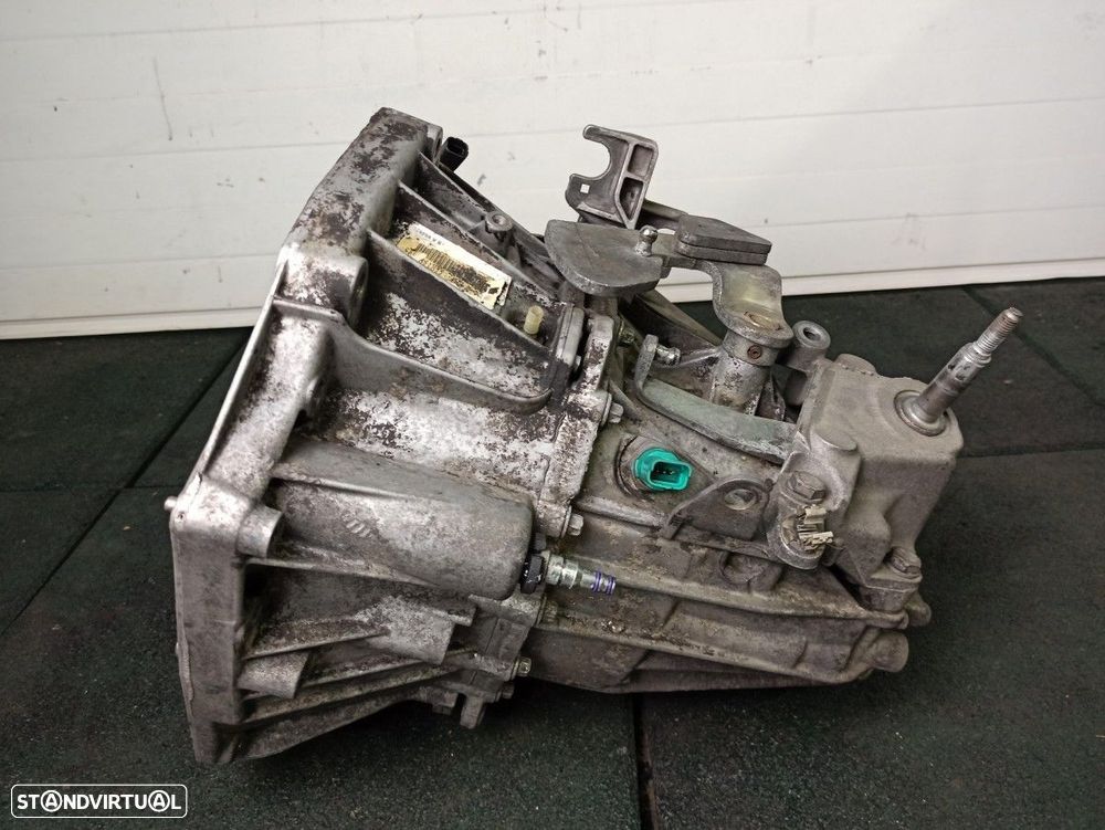 CAIXA DE VELOCIDADES RENAULT MEGANE II BERLINA 5P CONFORT DYNAMIQUE - 2