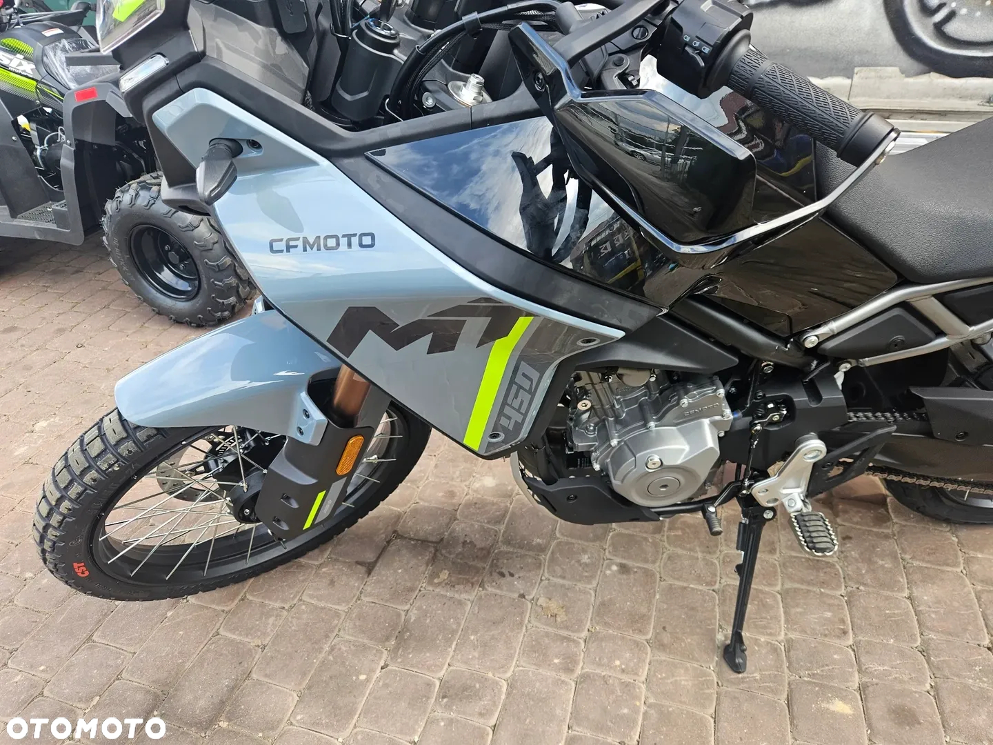 CFMoto MT - 2