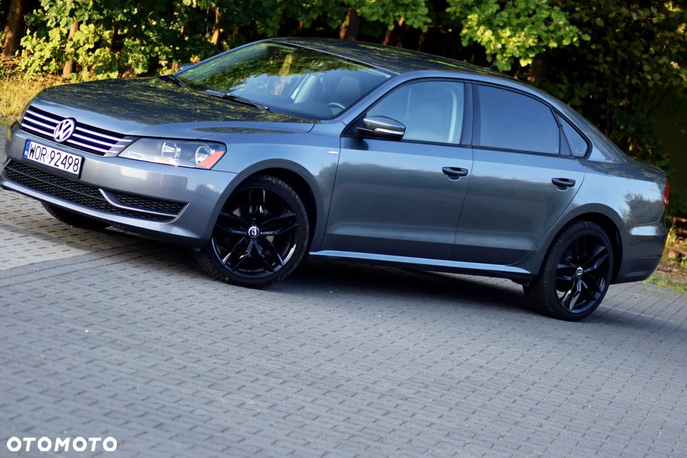 Volkswagen Passat - 13