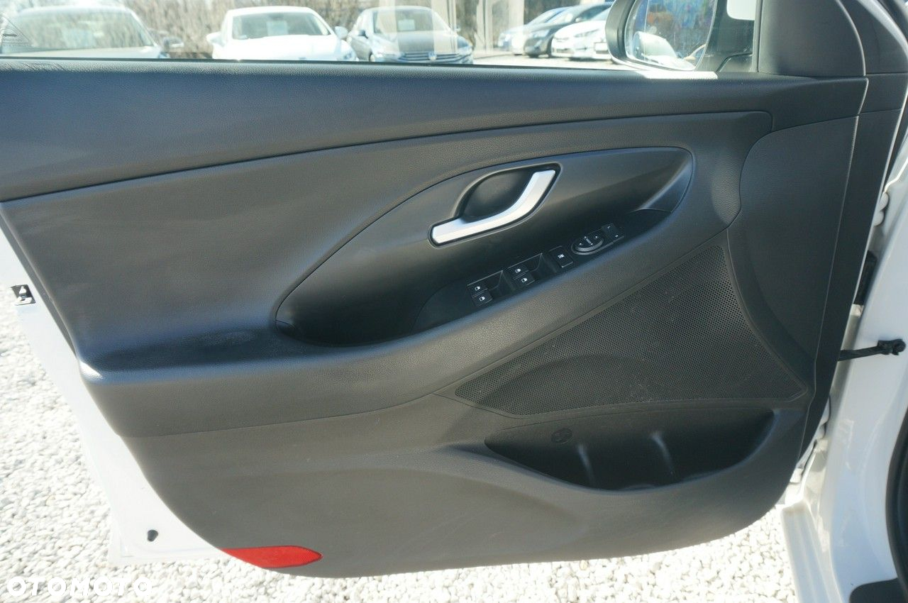 Hyundai i30 - 19