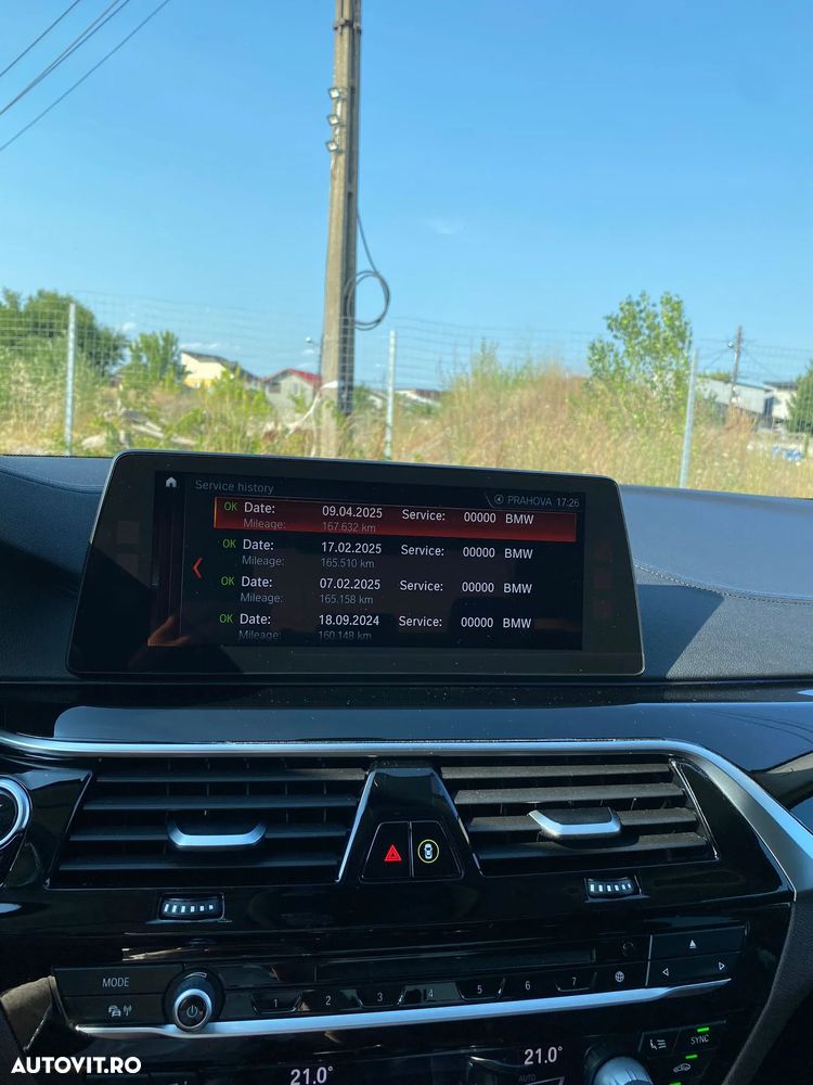 BMW Seria 5 540i xDrive AT - 38