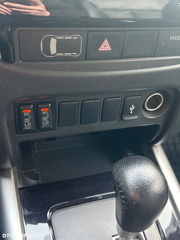 Mitsubishi L200 - 20