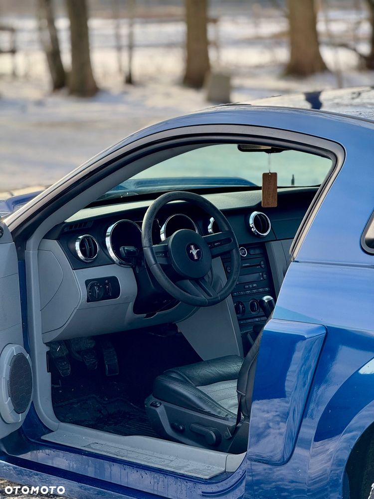 Ford Mustang - 7