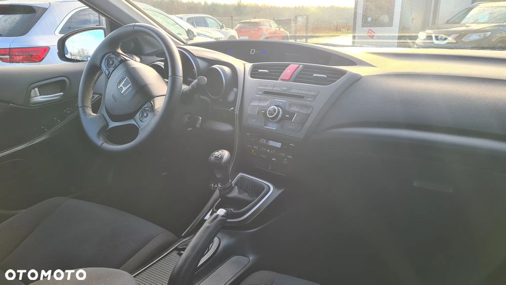 Honda Civic 2.2 i-DTEC S - 29