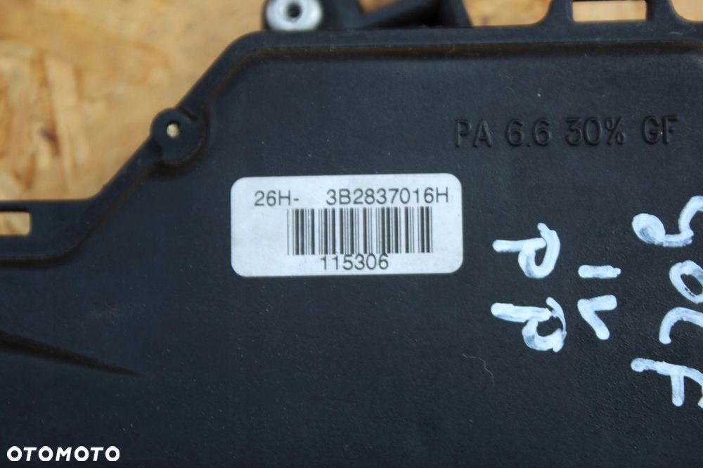 Zamek drzwi VW GOLF IV HB 3D 3B2837016H PRAWY PRZÓD - 2