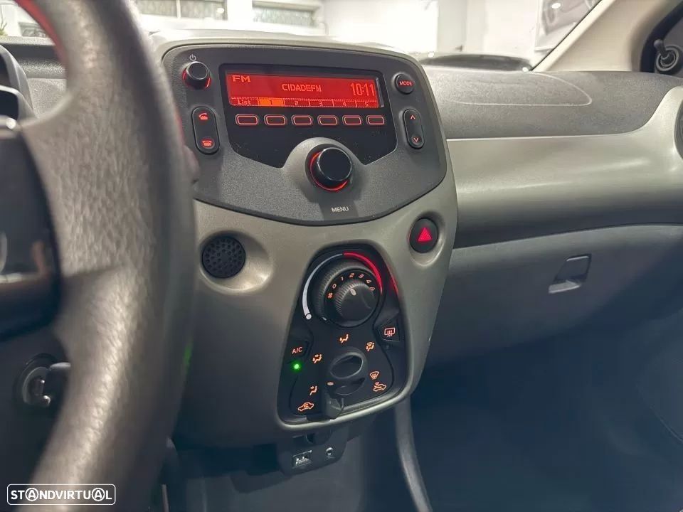 Peugeot 108 1.0 VTi Allure - 17