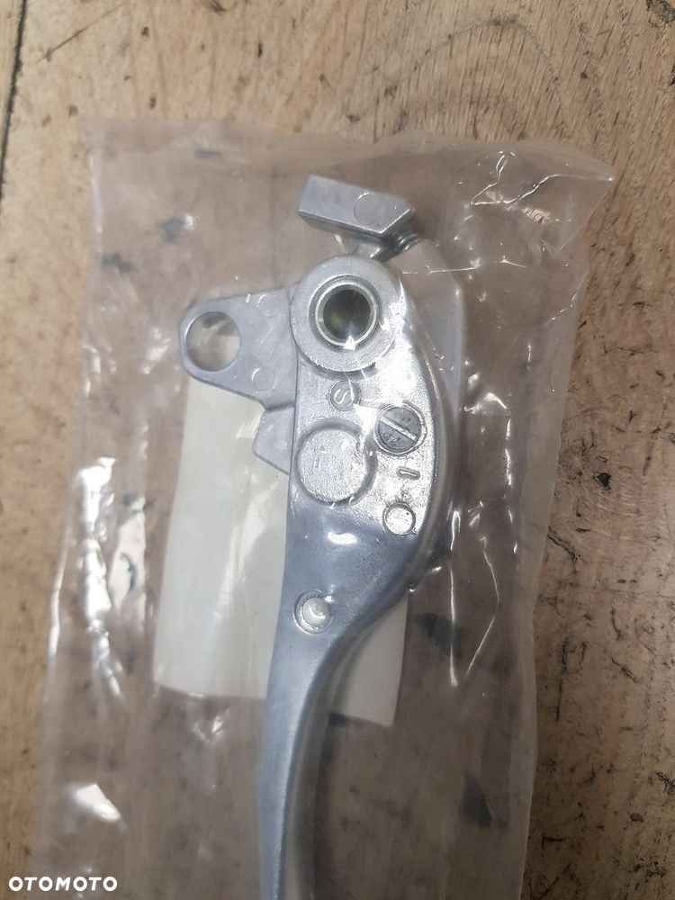 Dźwignia sprzęgła Honda CB1000 SC60 / VTR1000 SP2  53180-MCF-D62 - 6