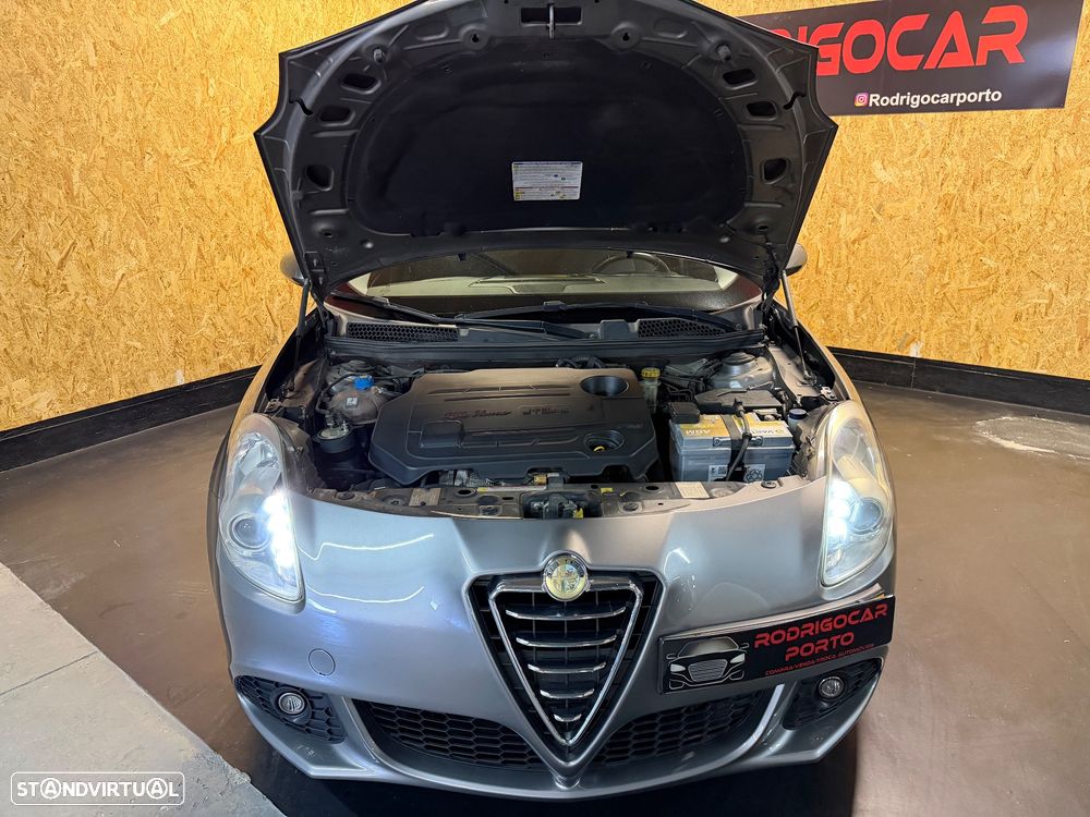 Alfa Romeo Giulietta 1.6 JTDm Veloce - 22