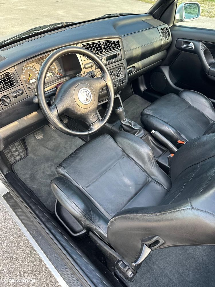 VW Golf Cabriolet 1.6 Trendline - 21