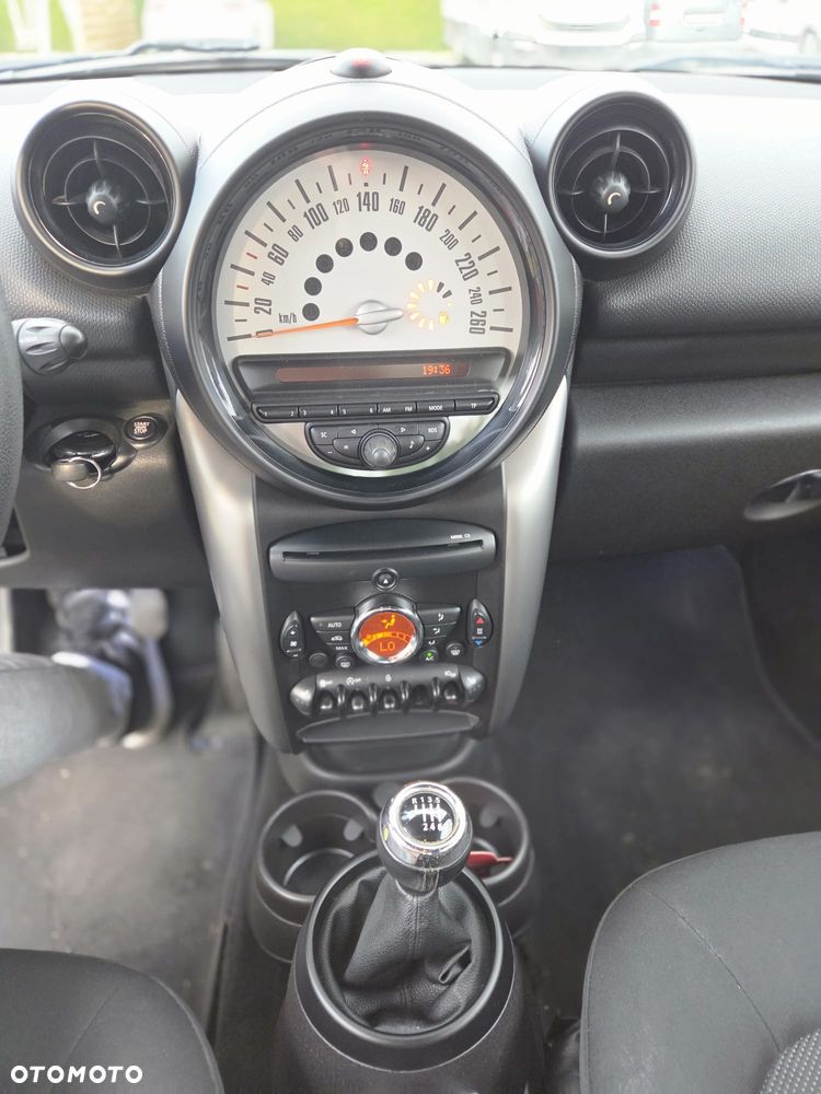 MINI Countryman One - 4