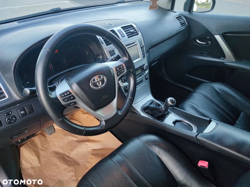 Toyota Avensis 2.0 D-4D Premium - 8