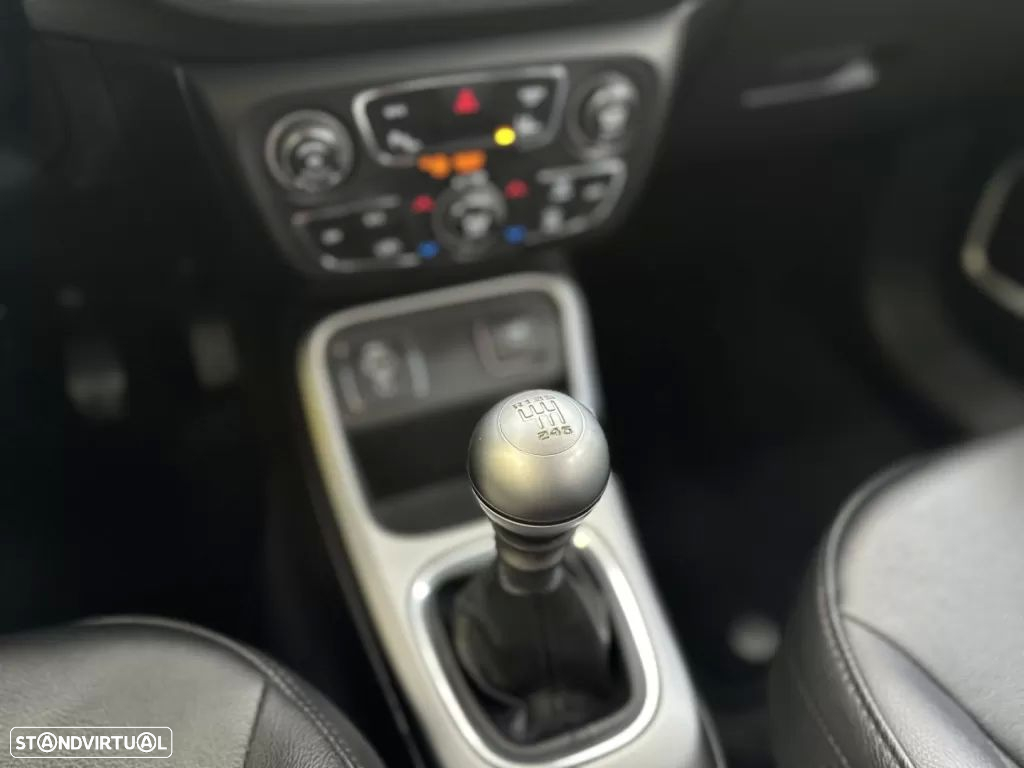 Jeep Compass 1.6 M-Jet Longitude - 32