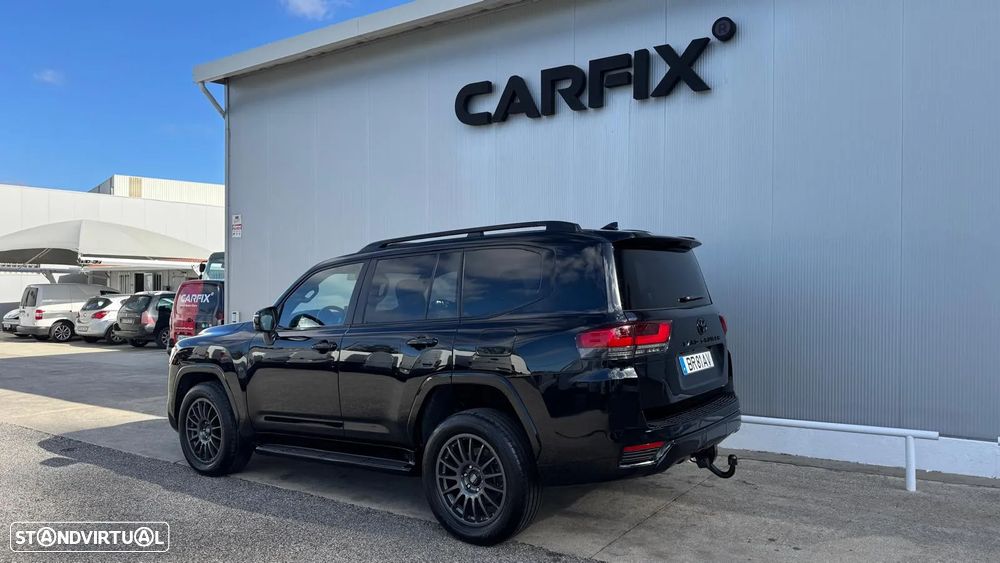 Toyota Land Cruiser LC 300 70th Anniversary - 4