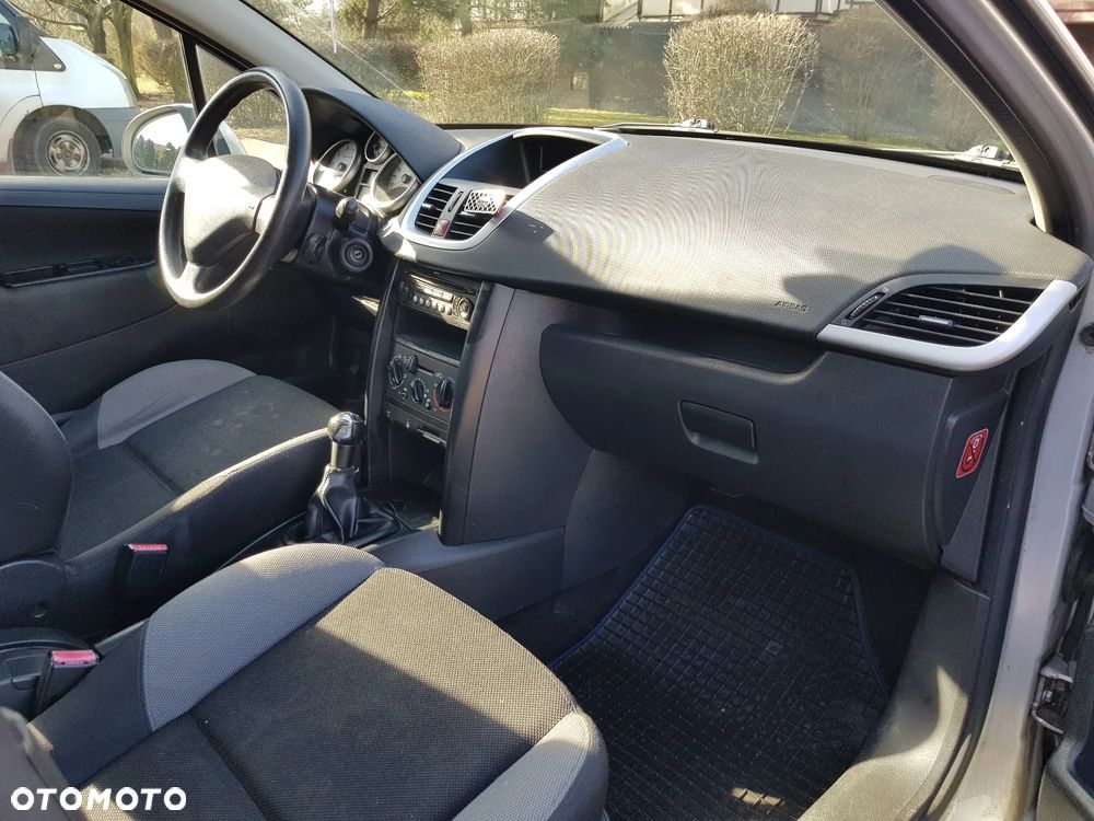 Peugeot 207 1.4 Trendy - 5