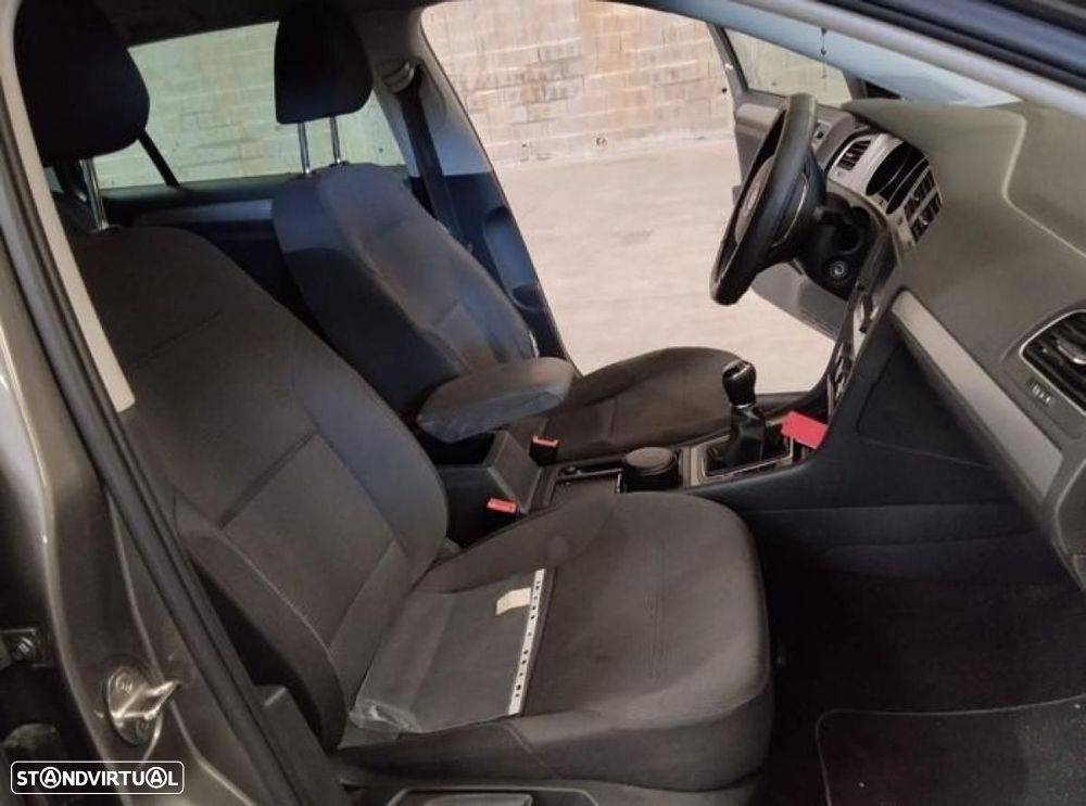 VW Golf Variant - 4
