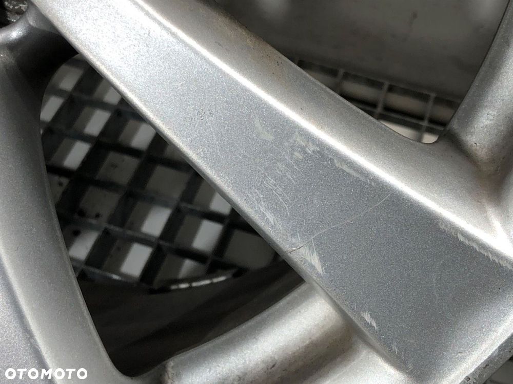FELGA STALOWA KOMPLET 17 8I 5X114,3 CENTR 60,1 ET 45 - 764.00 PLN - TOYOTA AVENSIS sedan (_T27_) - 3